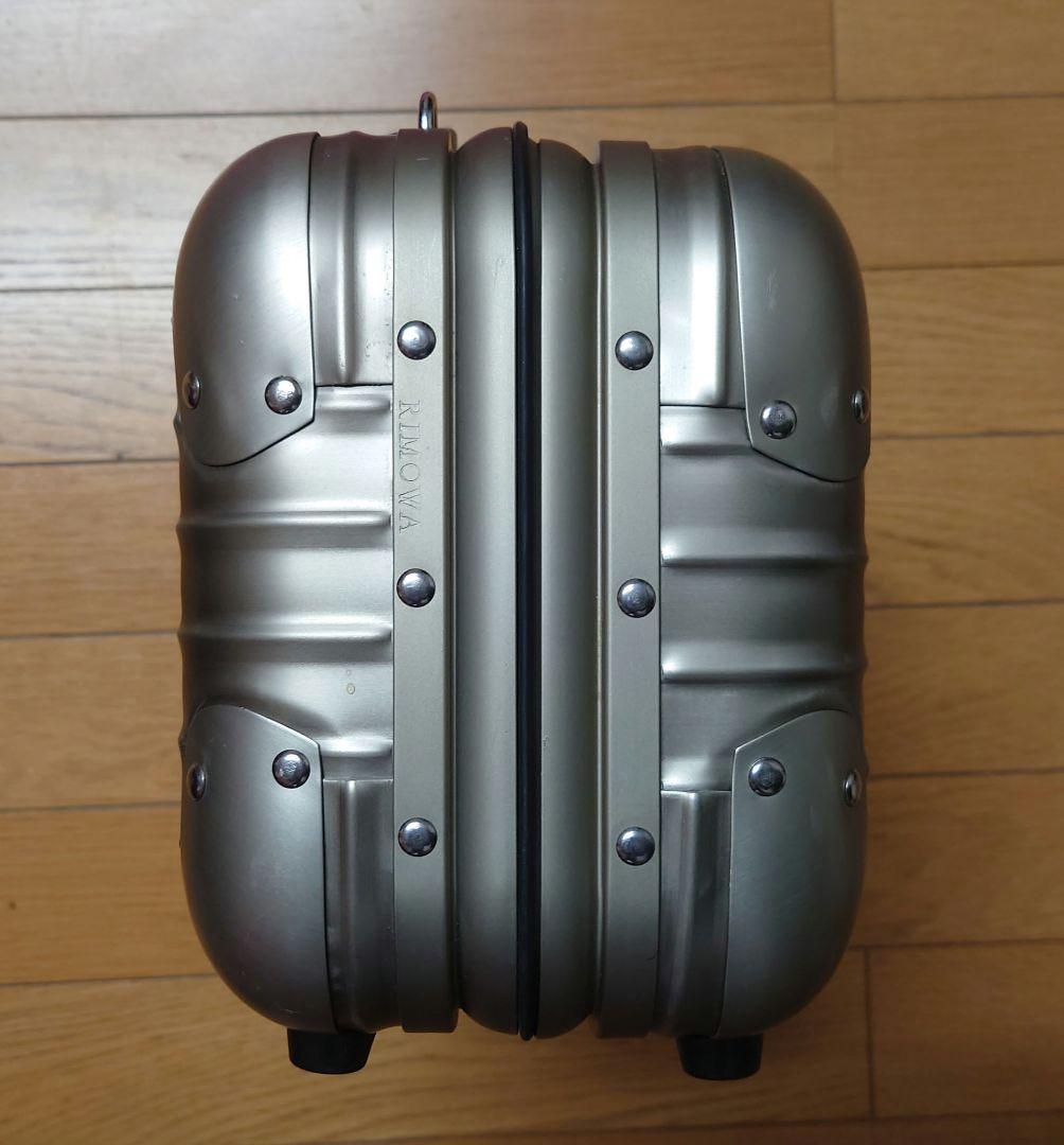バッグ RIMOWA Piccolo Titanium