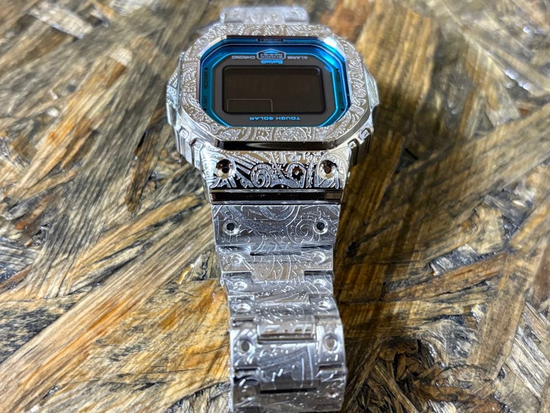 【美品】G-SHOCK GW-B5600 フルメタルカスタム　ペイズリー柄