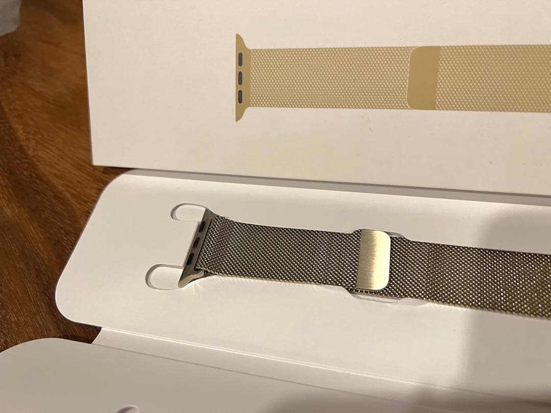 Apple Watch 純正ゴールドミラネーゼループ