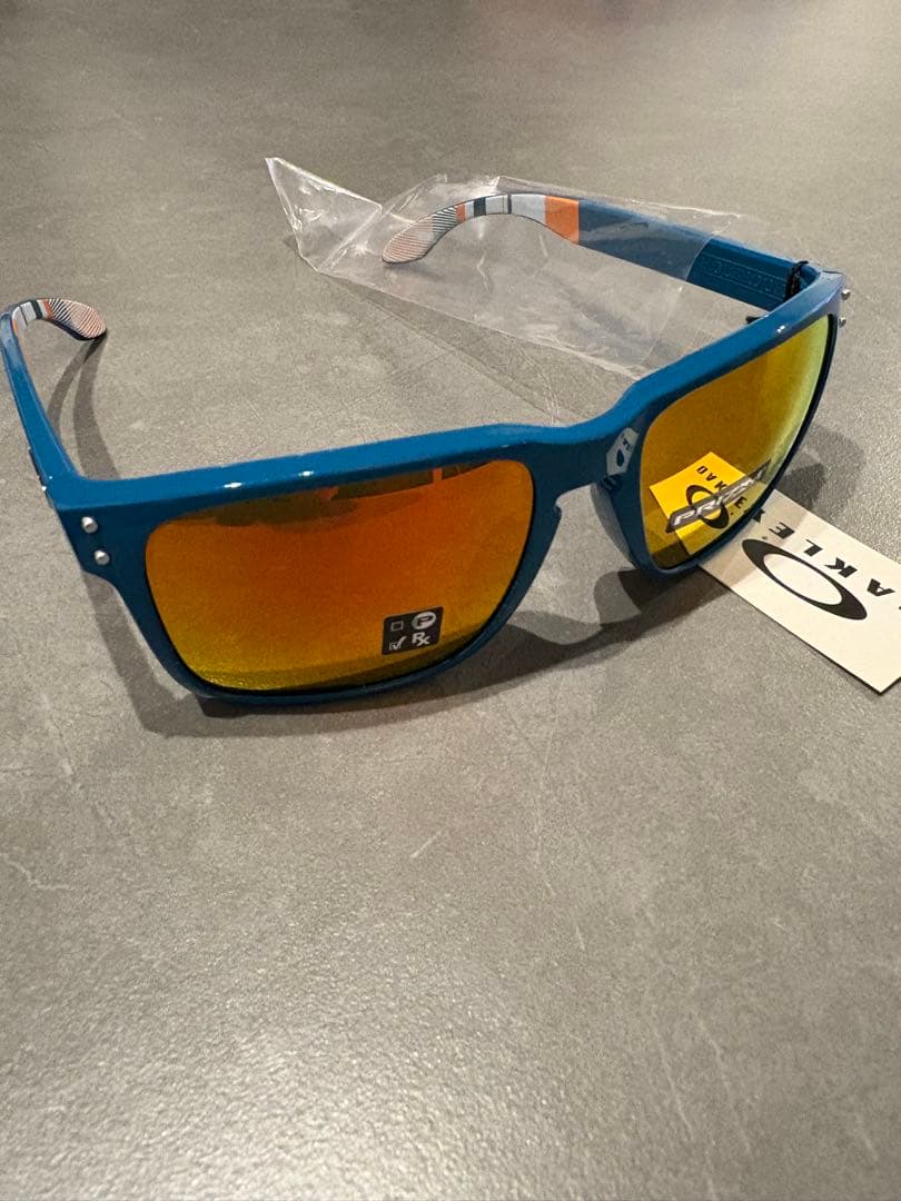 OAKLEY オークリー サングラス　PRIZM