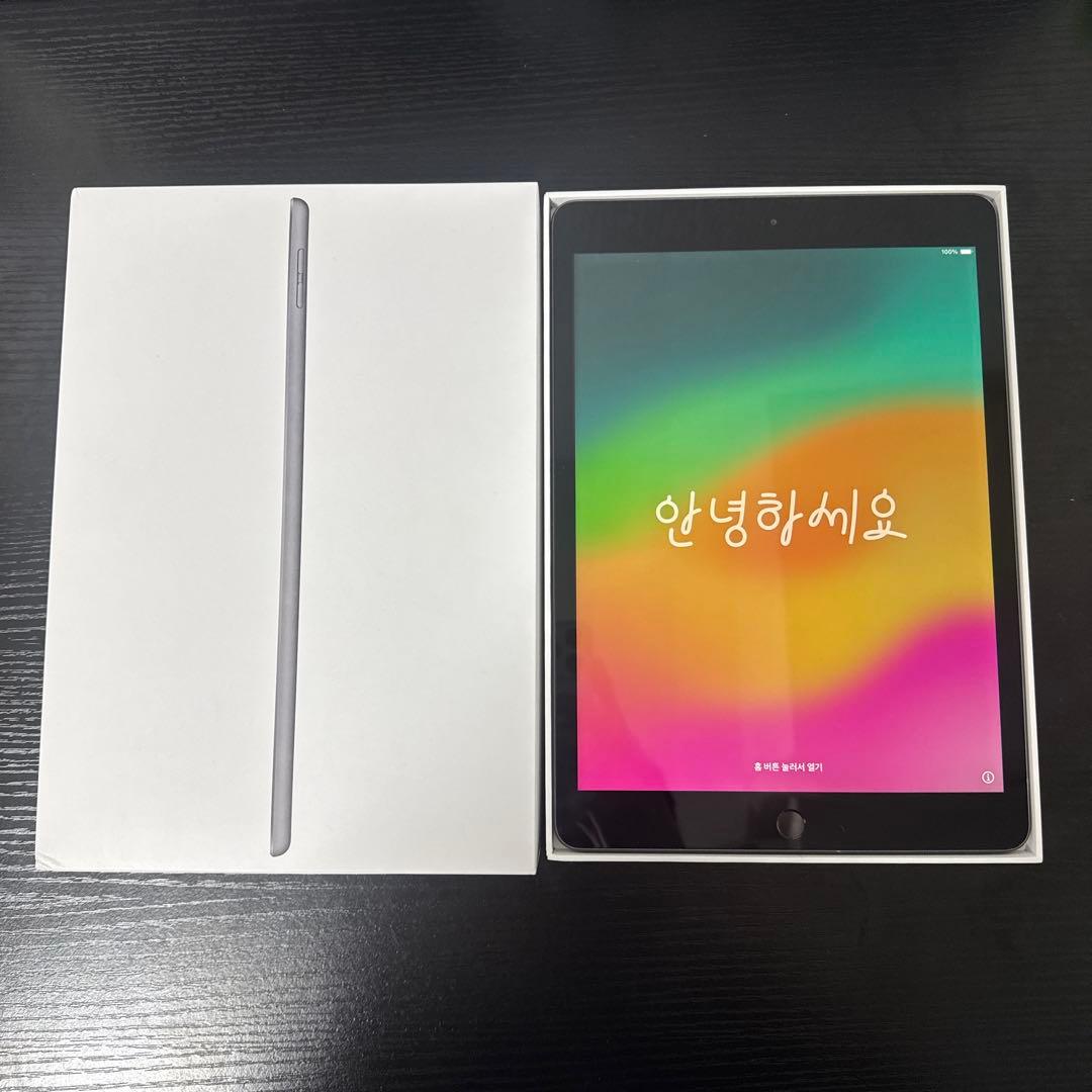 N*o様 Ipad 第8世代　グレー