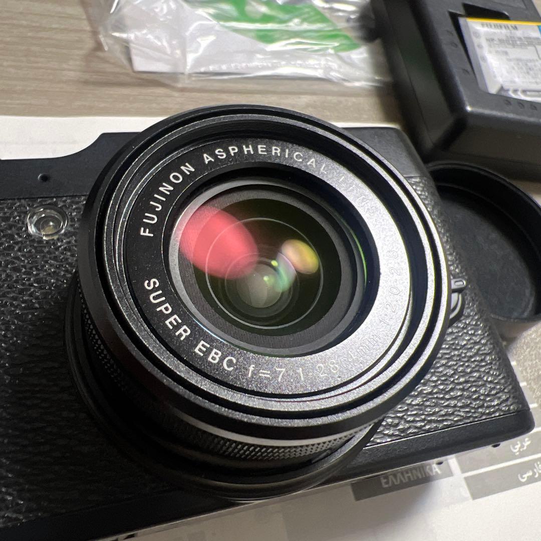 FUJIFILM X10 コンパクトデジタルカメラ