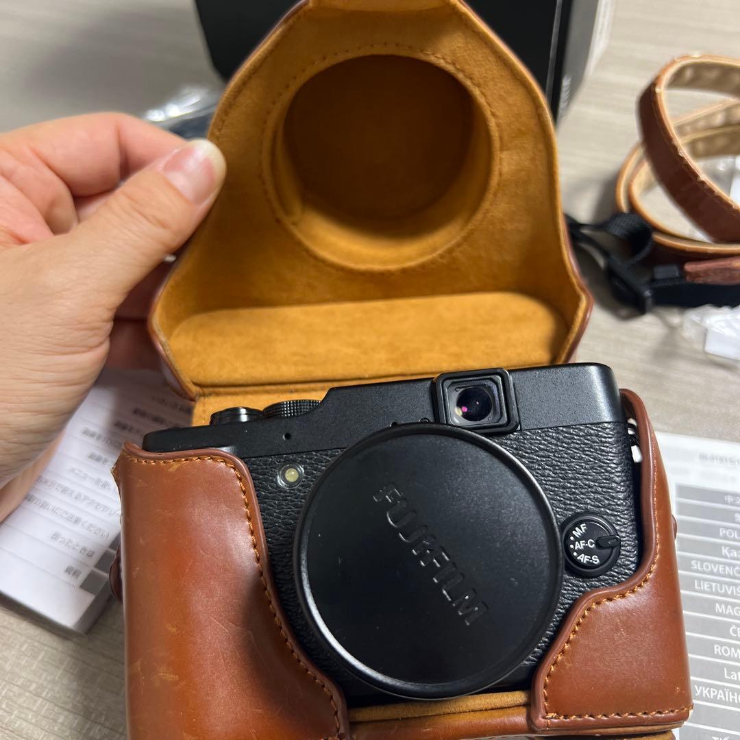 FUJIFILM X10 コンパクトデジタルカメラ
