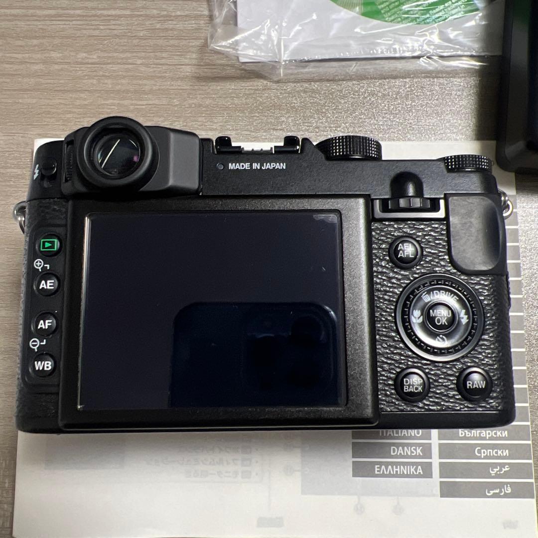 FUJIFILM X10 コンパクトデジタルカメラ
