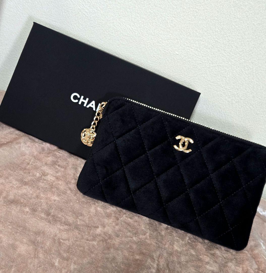 新品最安値！CHANEL ノベルティ メイクアップポーチ ベルベット 黒