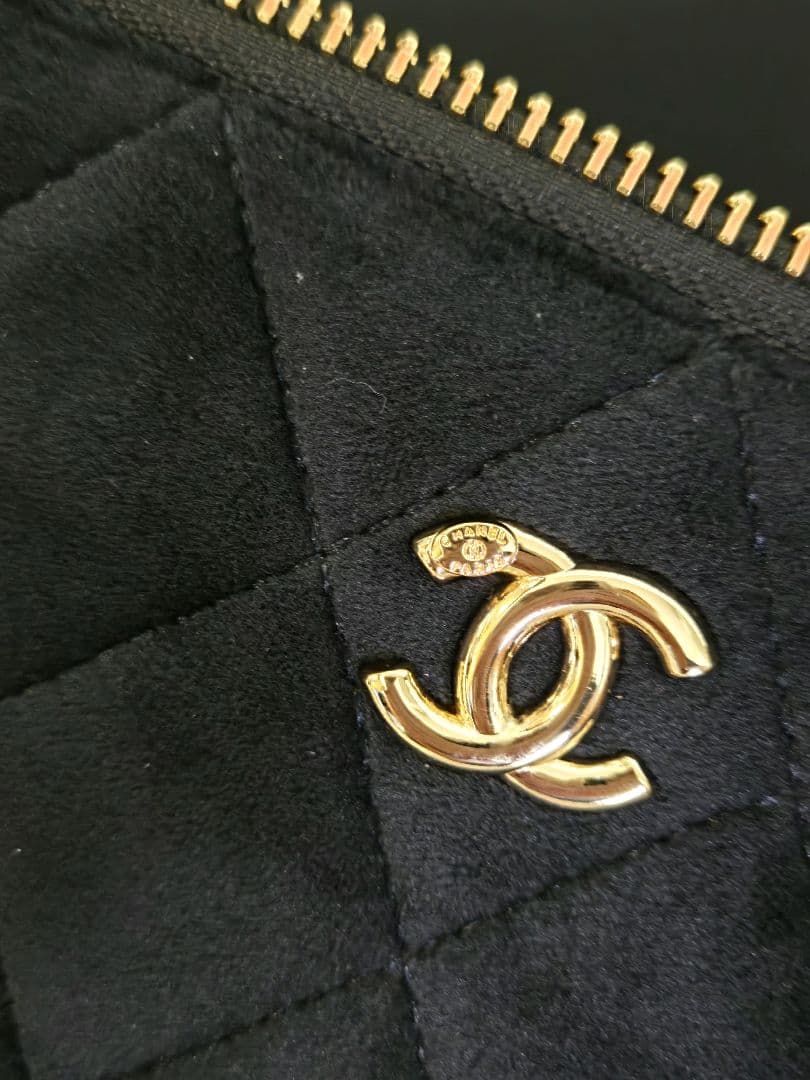 新品最安値！CHANEL ノベルティ メイクアップポーチ ベルベット 黒
