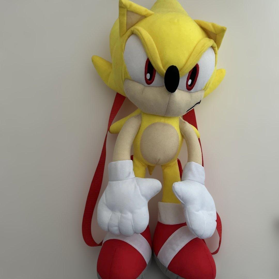 ソニック　イエロー　ぬいぐるみ　リュック