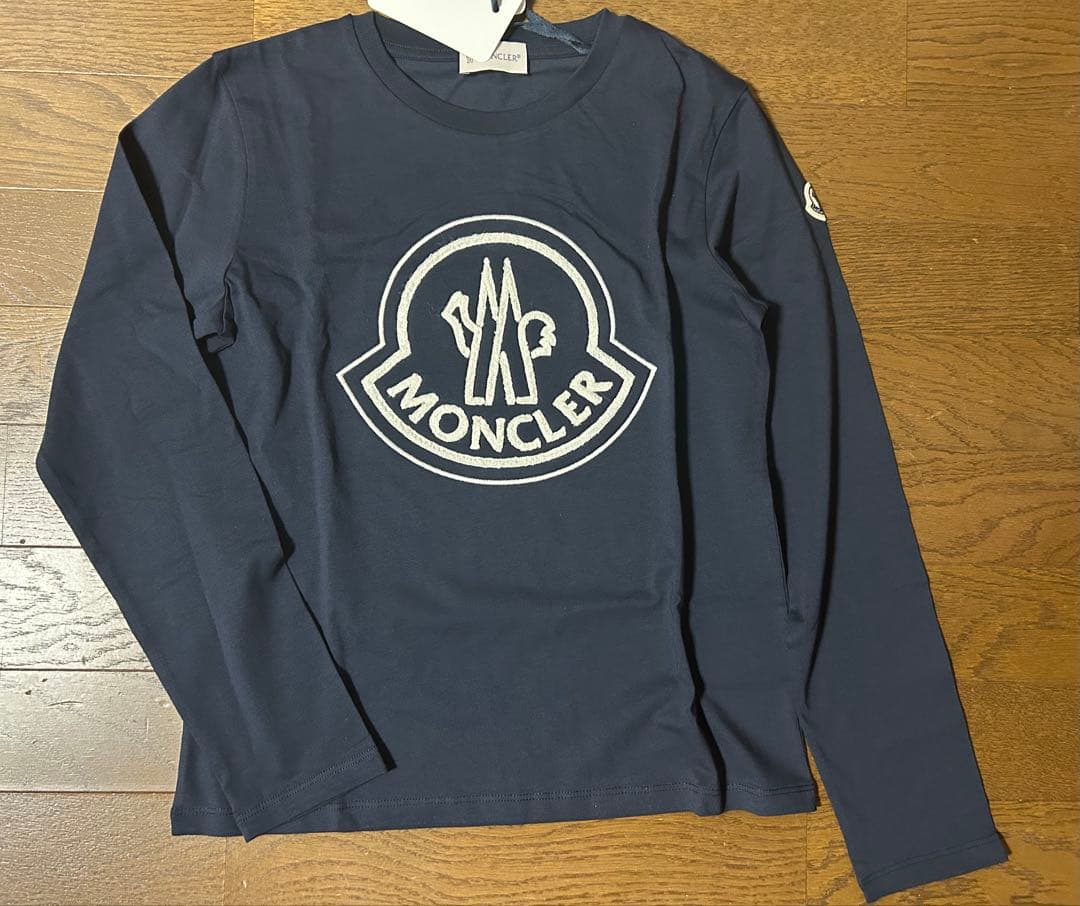 【専用】新品タグ付き★モンクレール★長袖Tシャツ