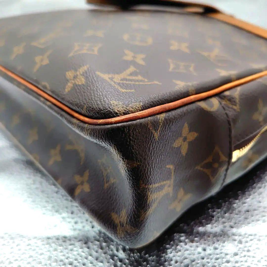 Louis Vuitton ビジネスバッグ ブラウン