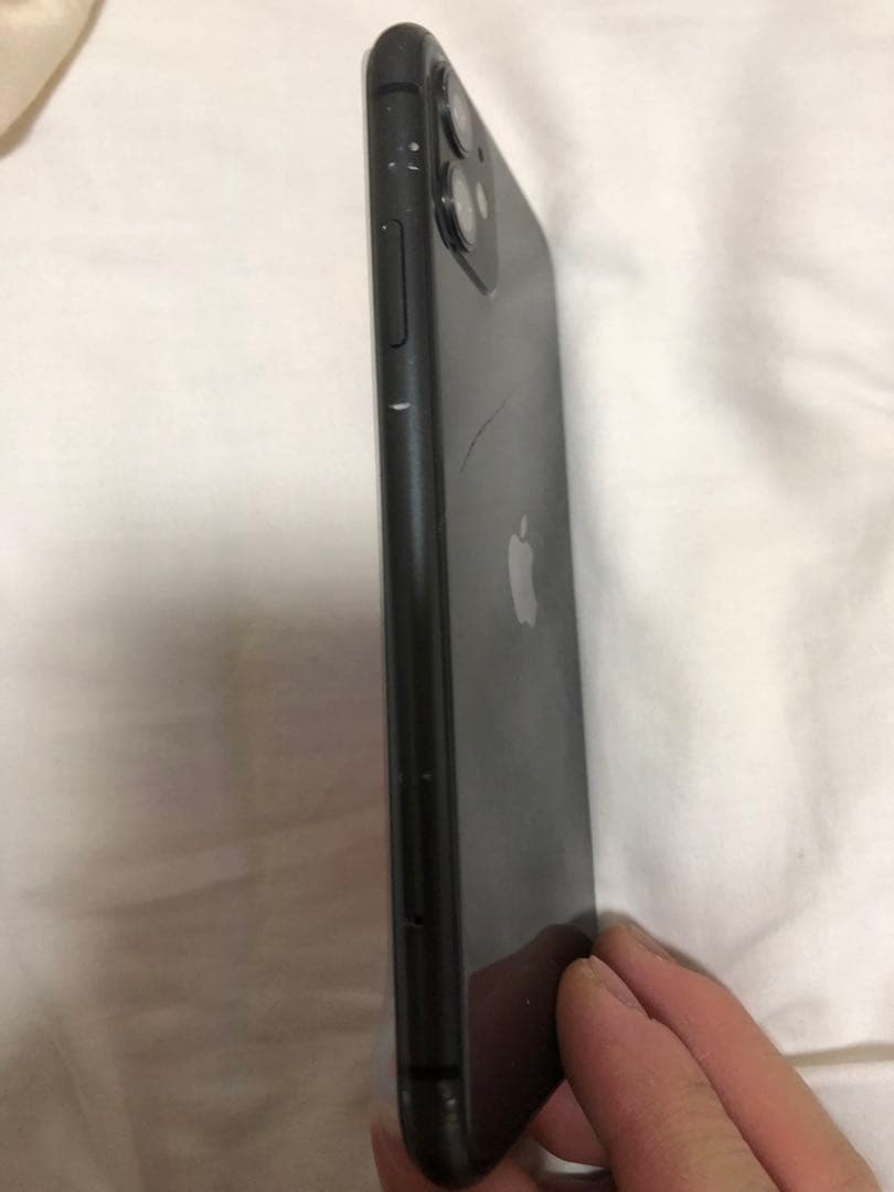 iPhone 11、128GBのジャンクストレージ。