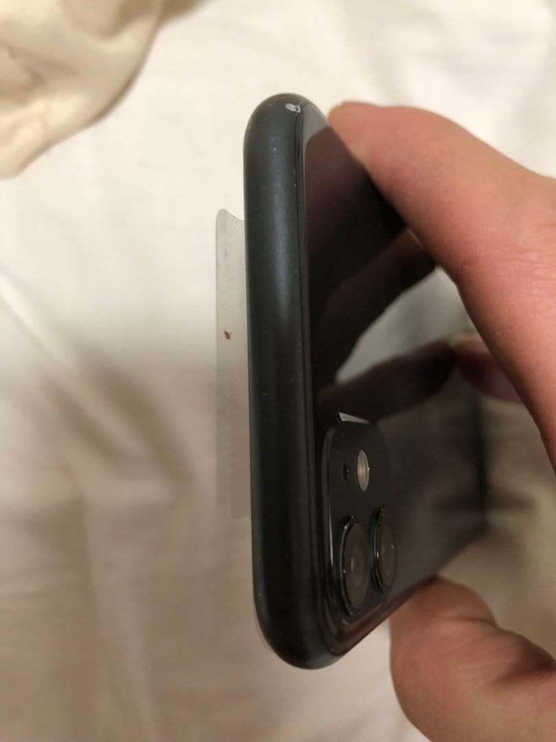 iPhone 11、128GBのジャンクストレージ。