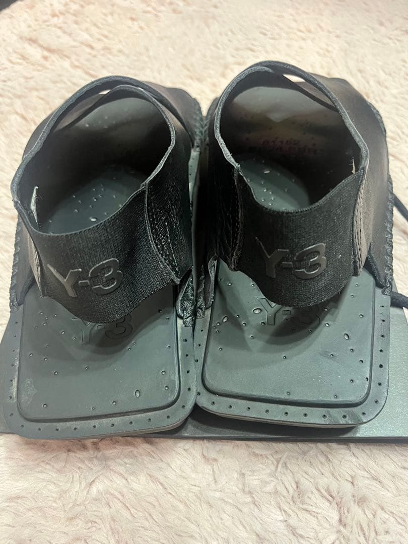 Y-3 ブラックレザーサンダル クロスストラップ