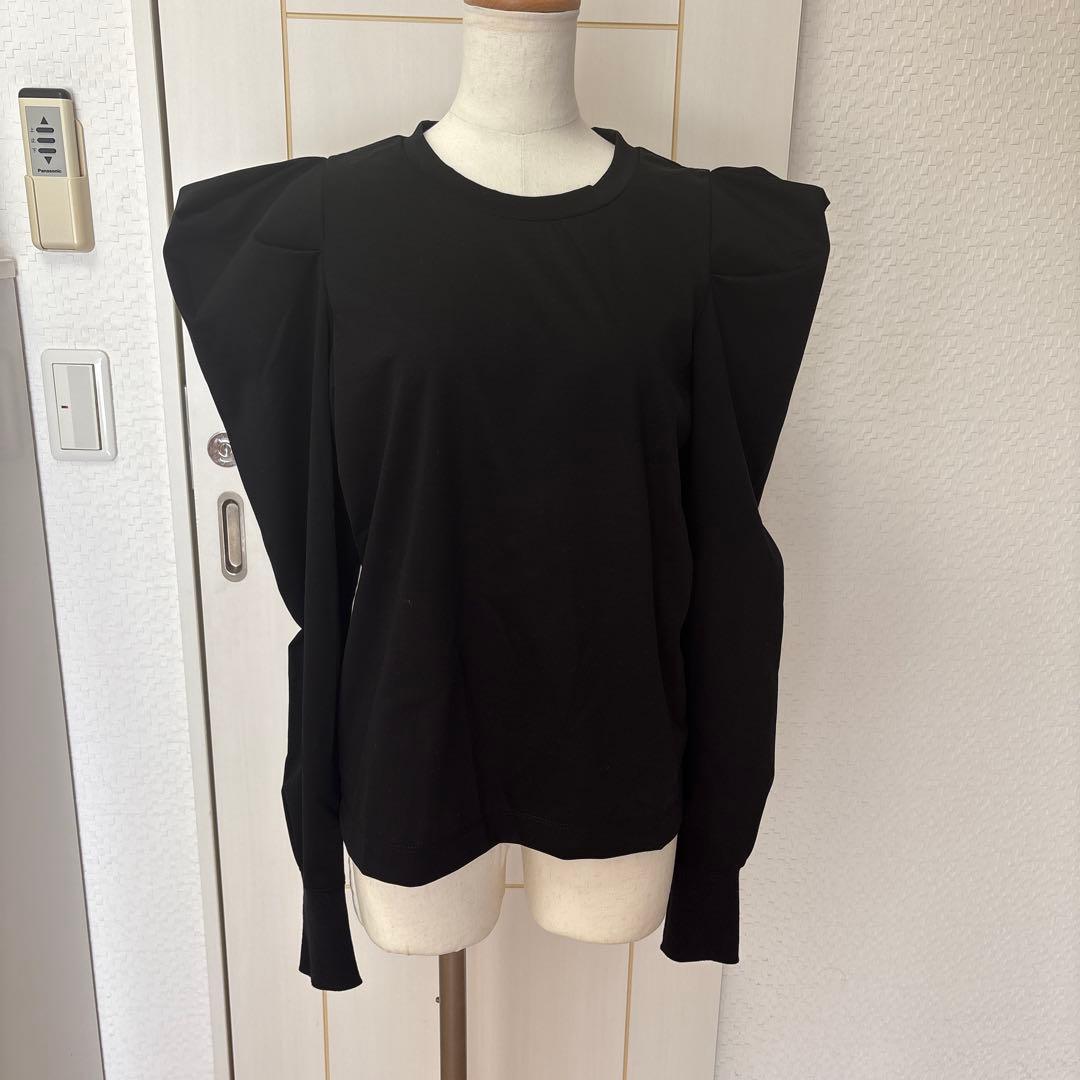 佐藤佳菜子SLOANE バブルのロンT ブラック