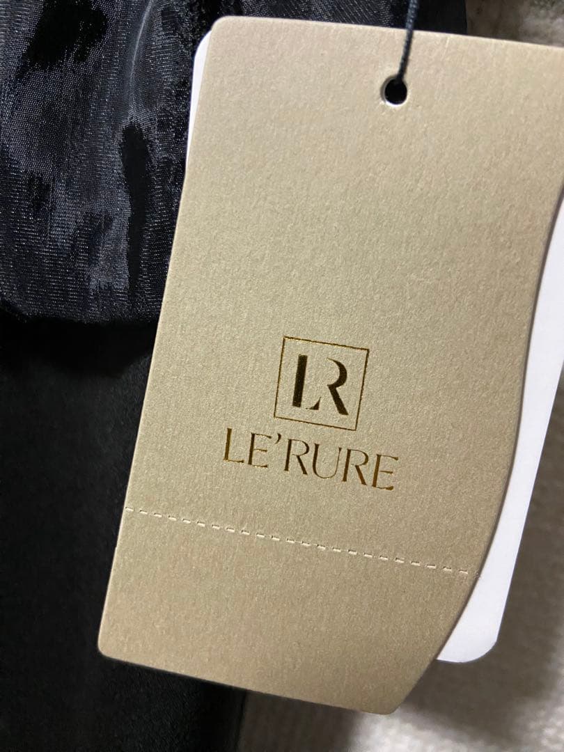 【新品】LE’RURE Flourish pencil dress