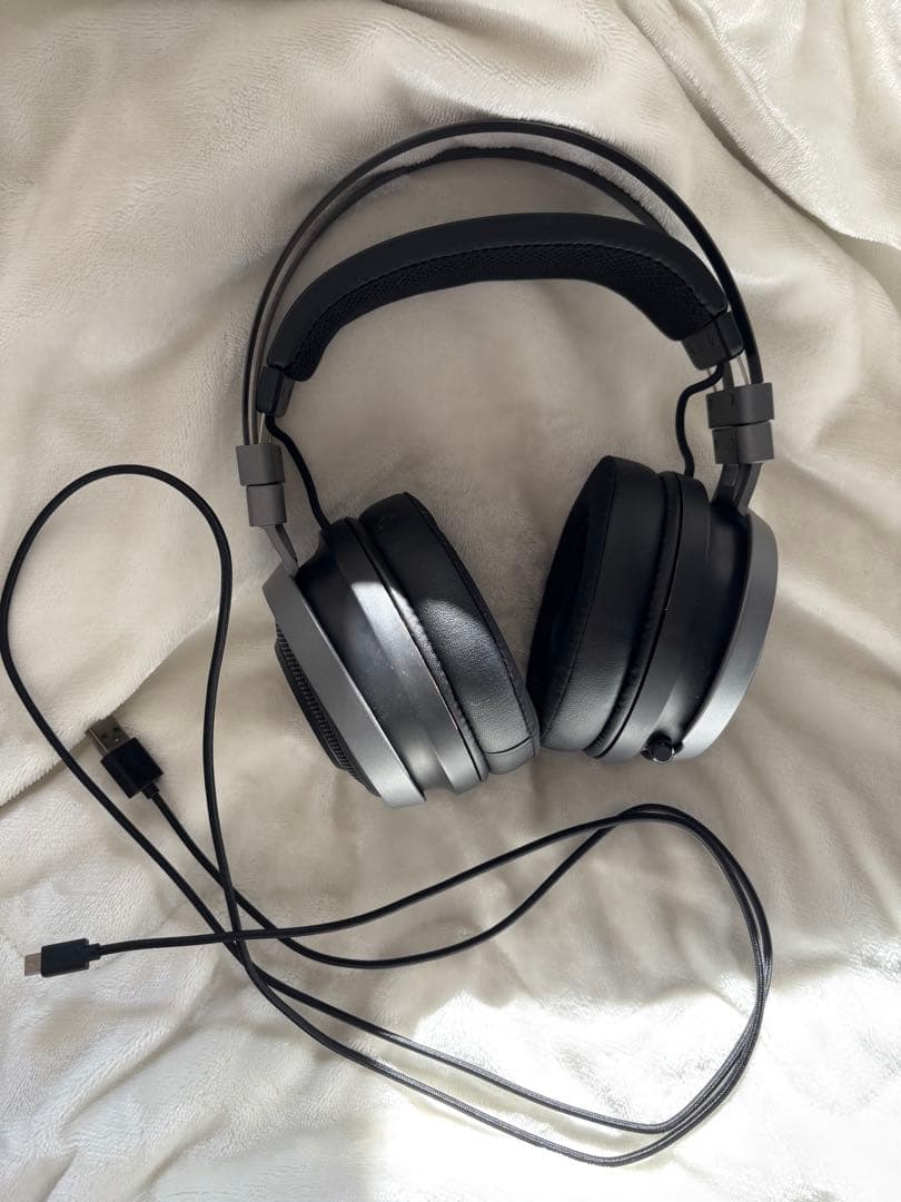 Nari Ultimate ワイヤレスゲーミングヘッドセット