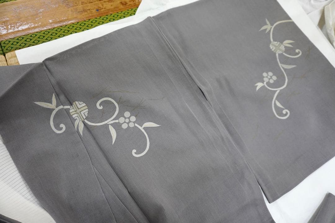 ね*子様 夏物グレー地色の付下げ