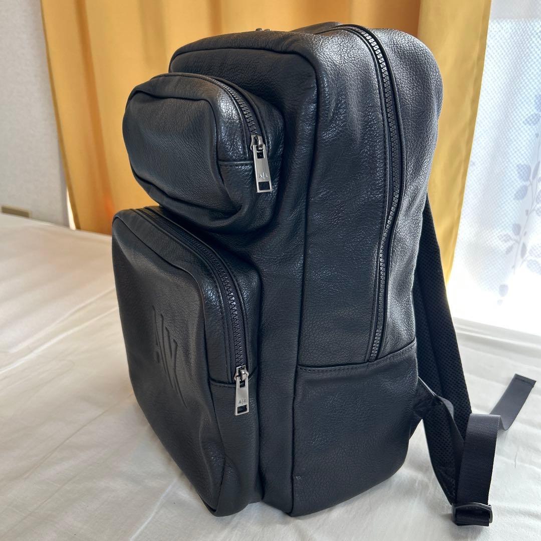 アルマーニ エクスチェンジ リュック 革製 黒
