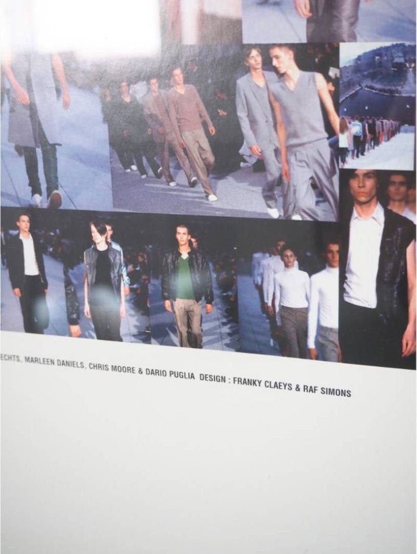 ラフシモンズ ポスター