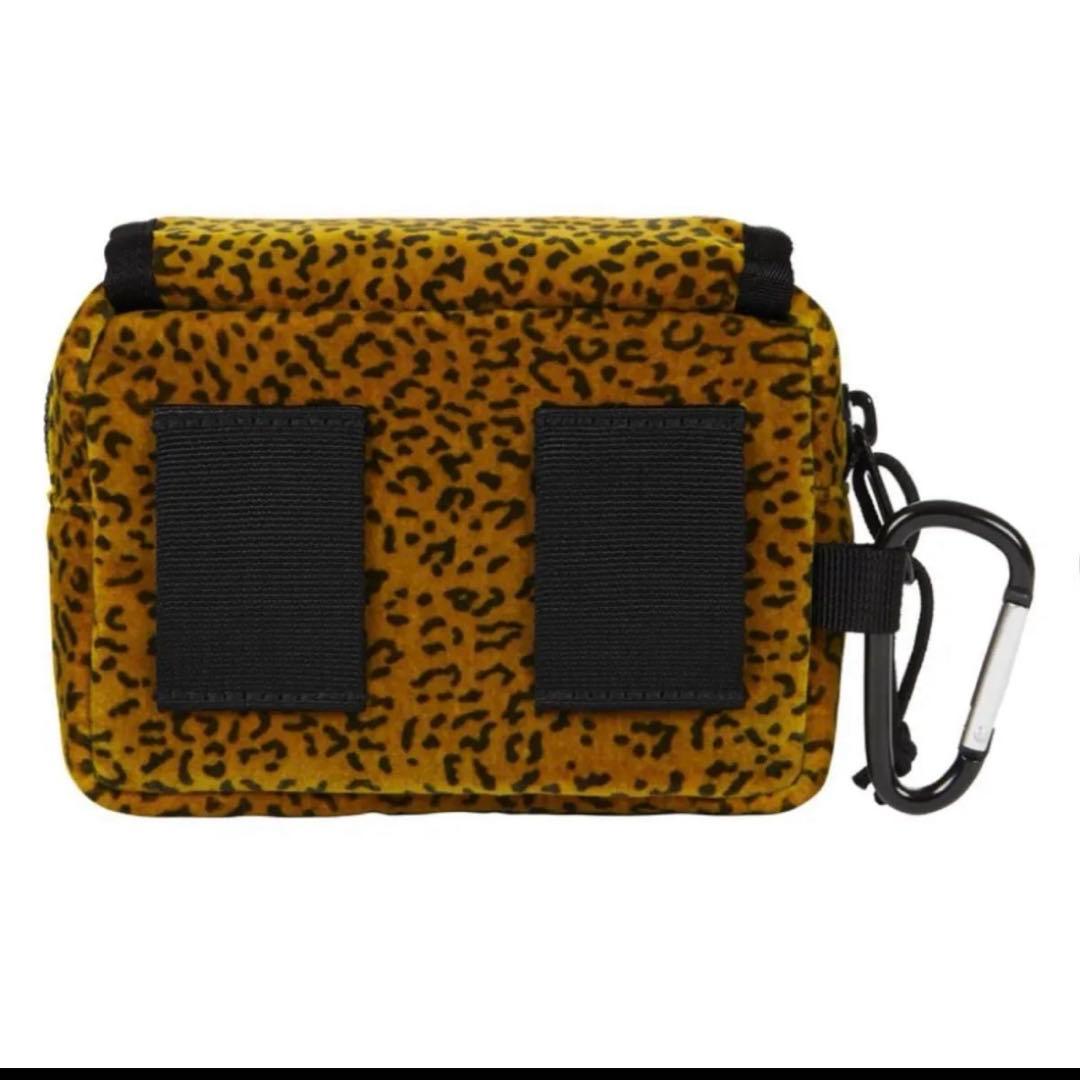 バッグ Supreme Velvet Mini Pouch Tan Leopard