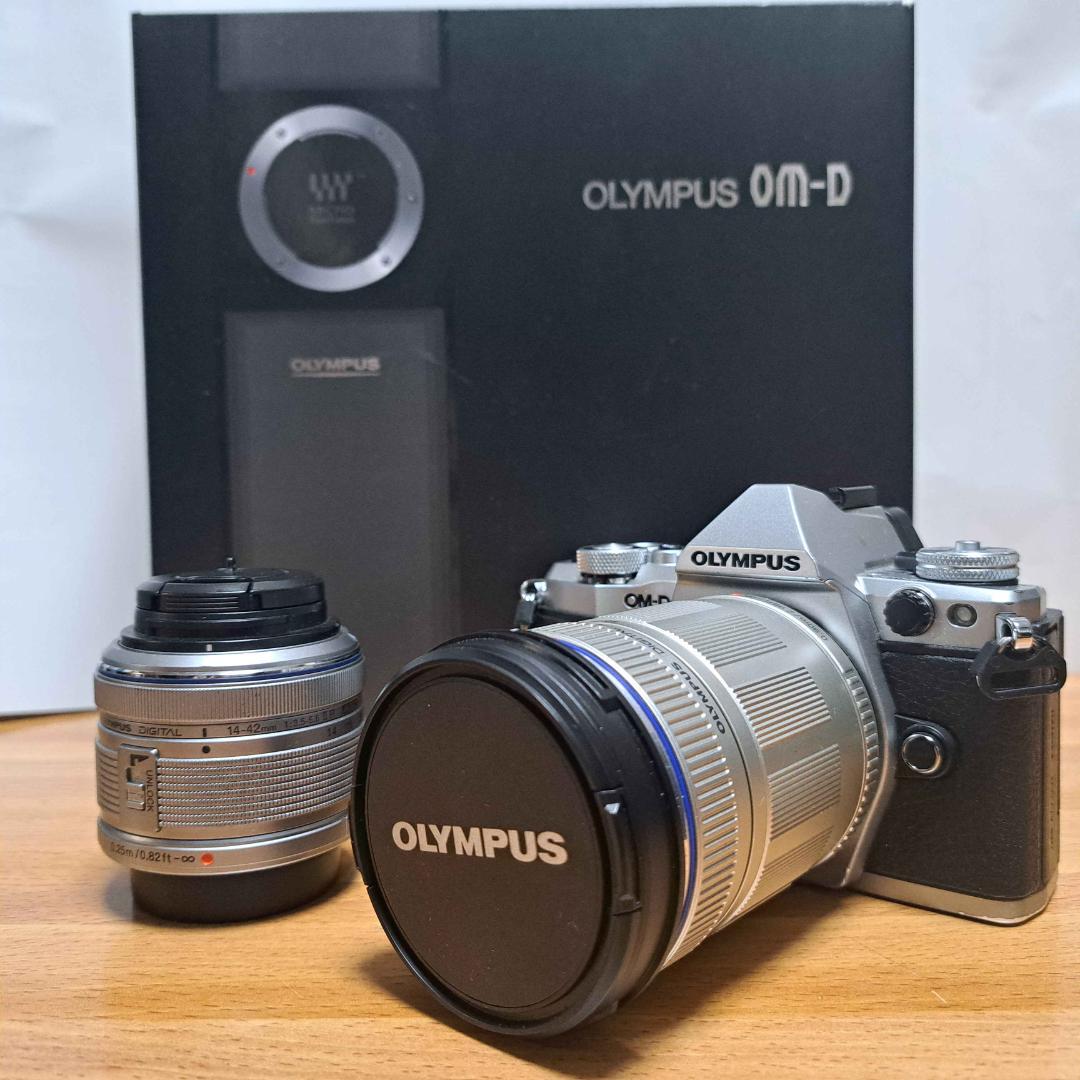 【中古美品】OLYMPUS OM-D E-M5 MarkⅡ
