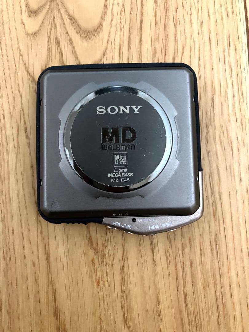 SONY　MD WALKMAN MZ-E45