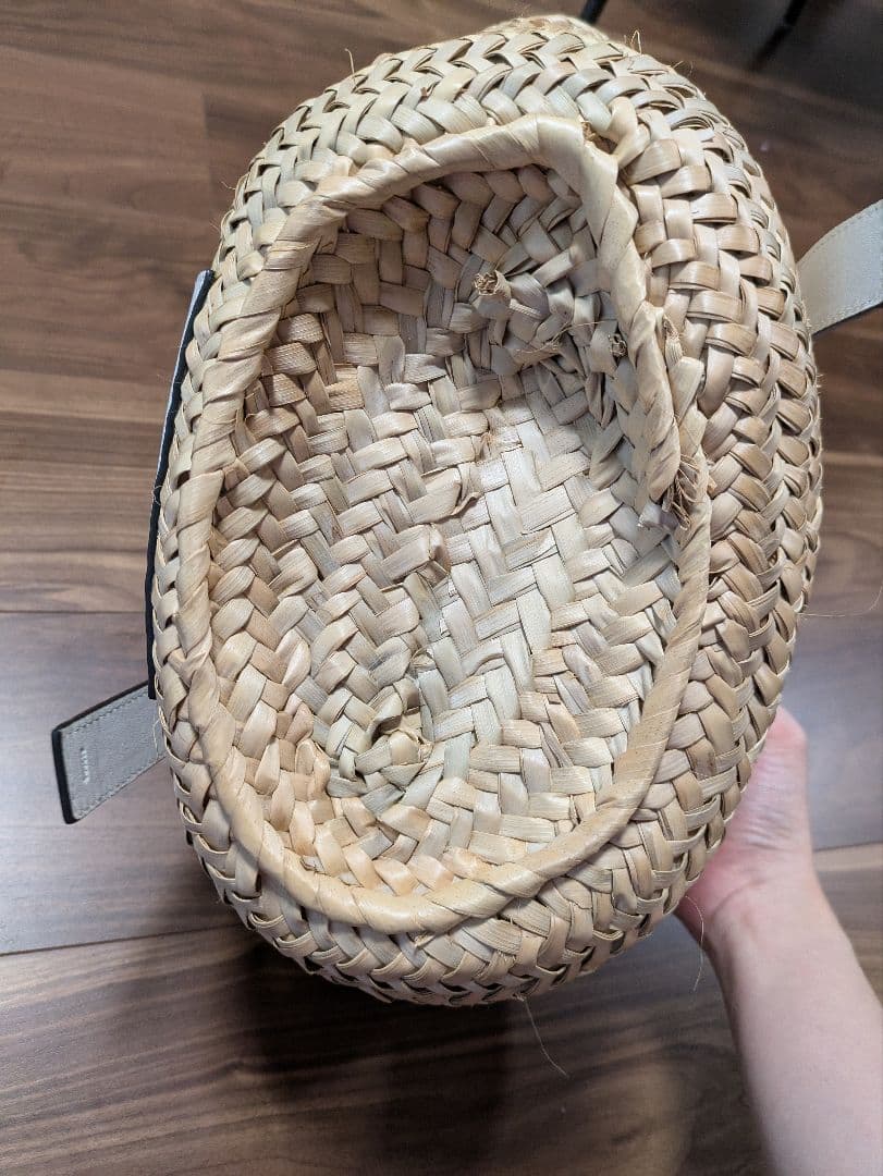 ロエベ　カゴバッグ　スモール　白