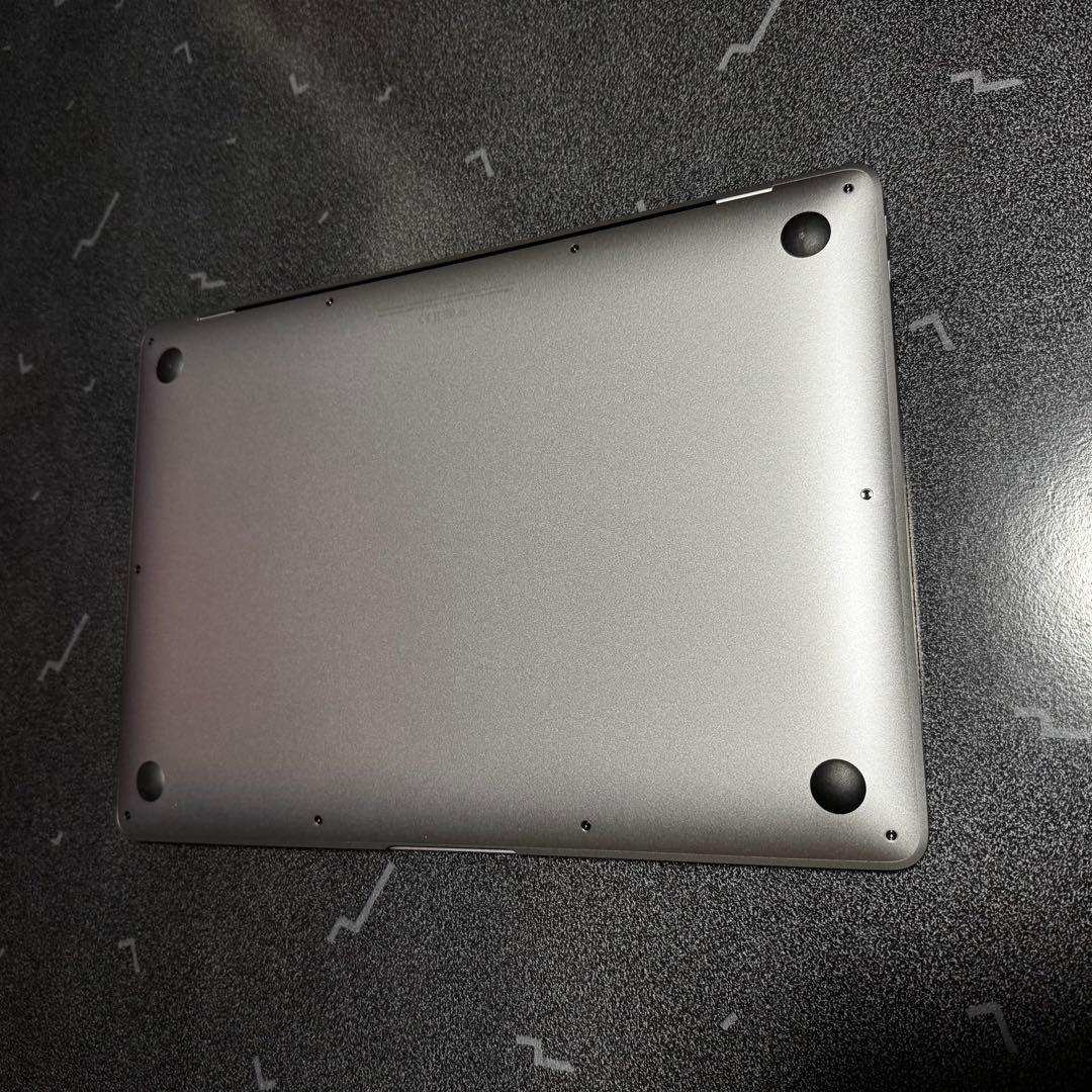 Apple MacBook Air 本体