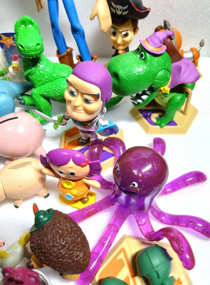 トイ・ストーリー フィギュア 大量