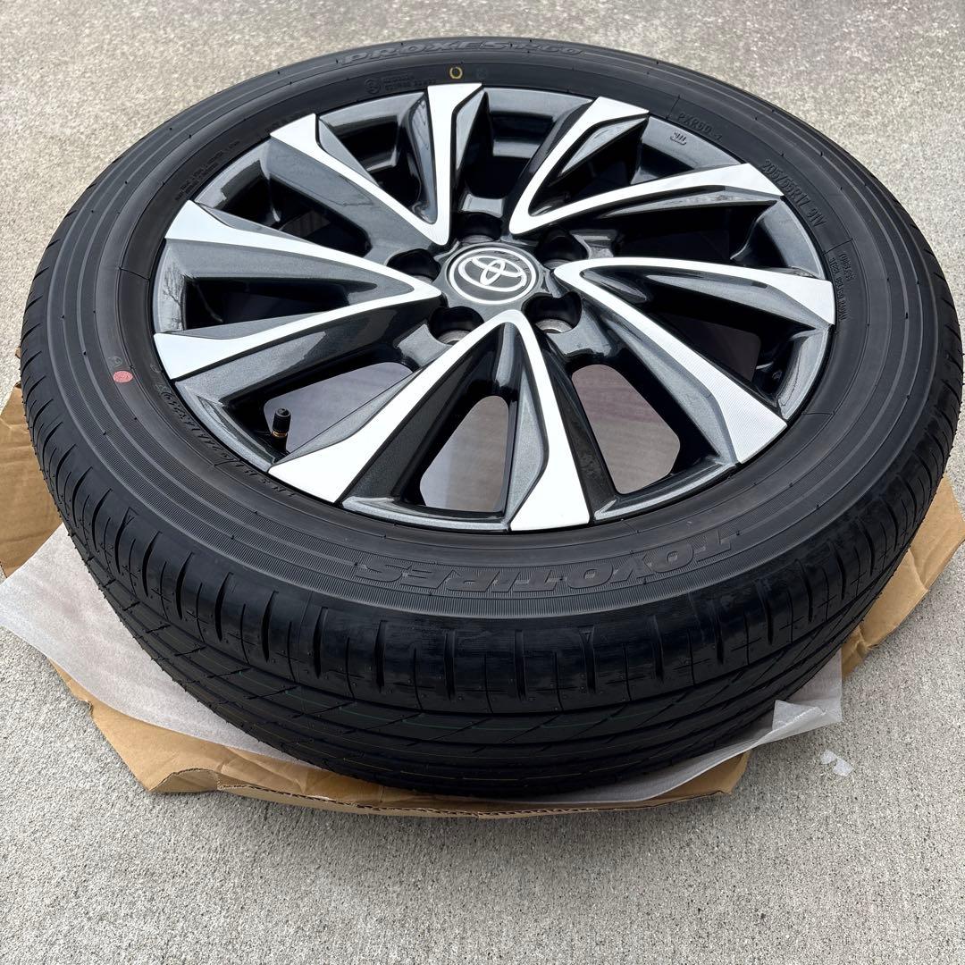 値下！［2/4本目］新車外しトヨタ新型ヴォクシーS-Zハイブリッドホイールタイヤ