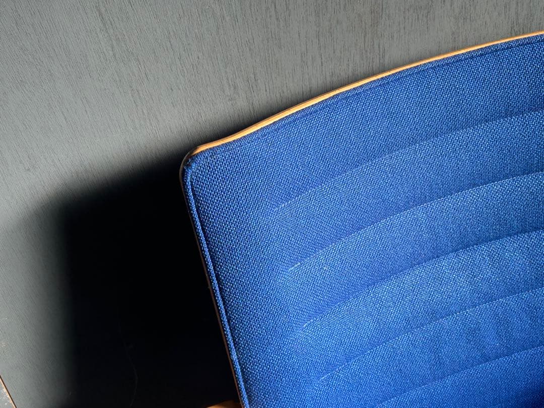 ① マグヌスオルセン　デンマーク　MAGNUS OLESEN アームチェア　GG