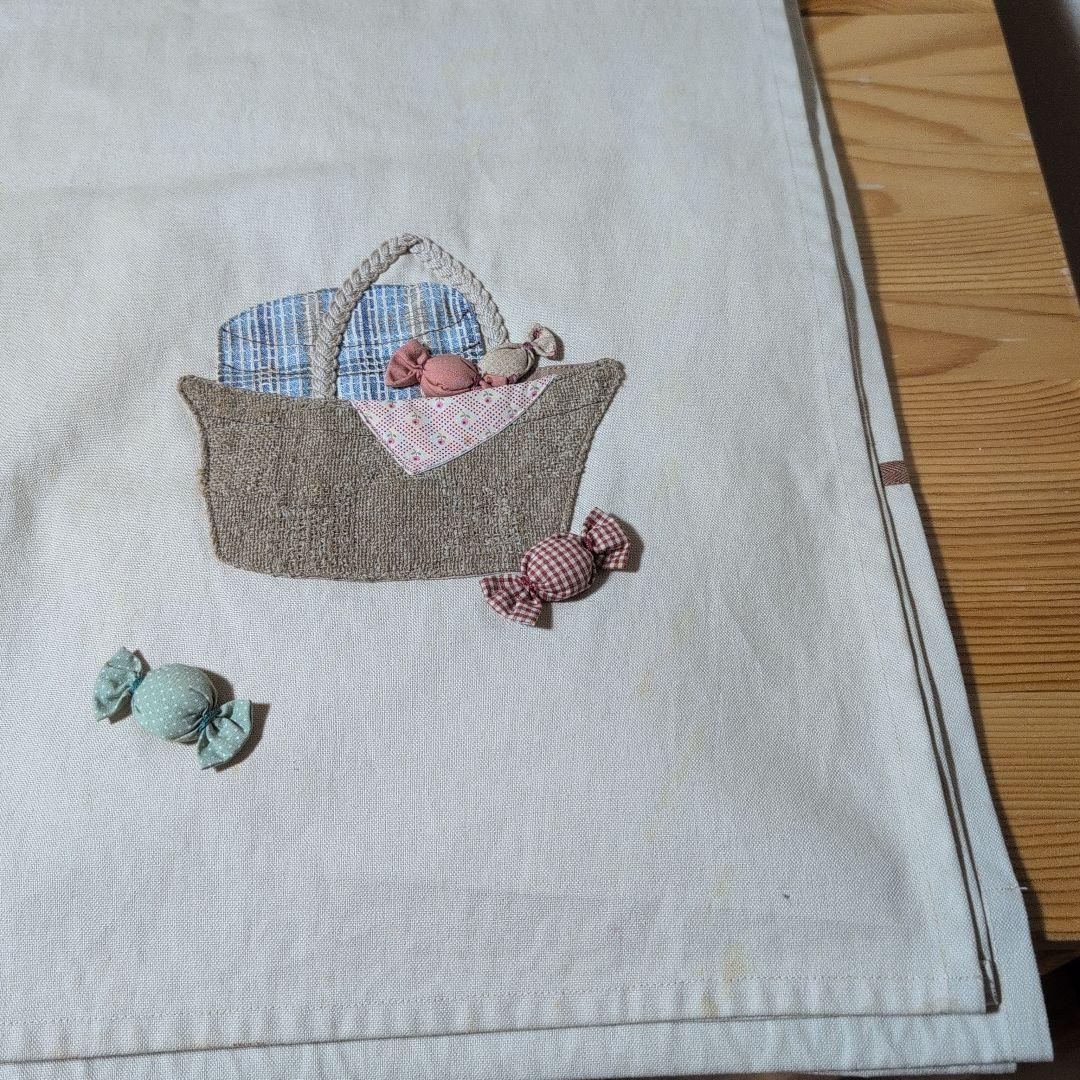 MANY ハンドメイド　クマのアップリケ付き暖簾