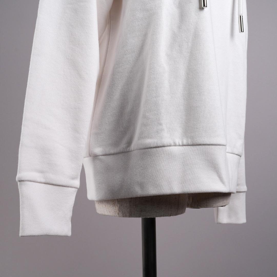 58☆琉球　極美品・タグ付】モンクレール パーカー サイズXS レディース