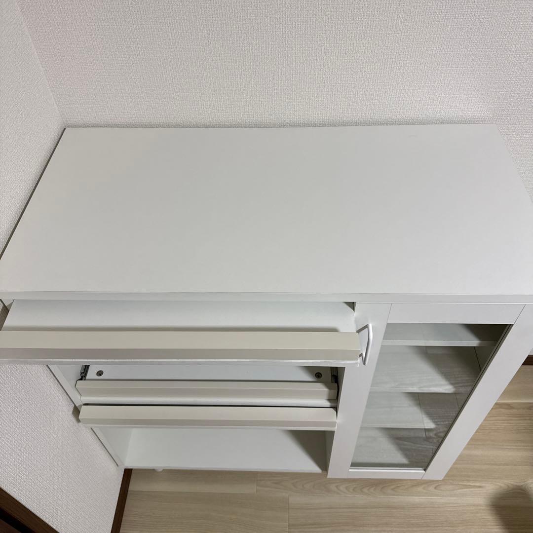 キッチン収納　北欧　フラップ付きキャビネット食器棚