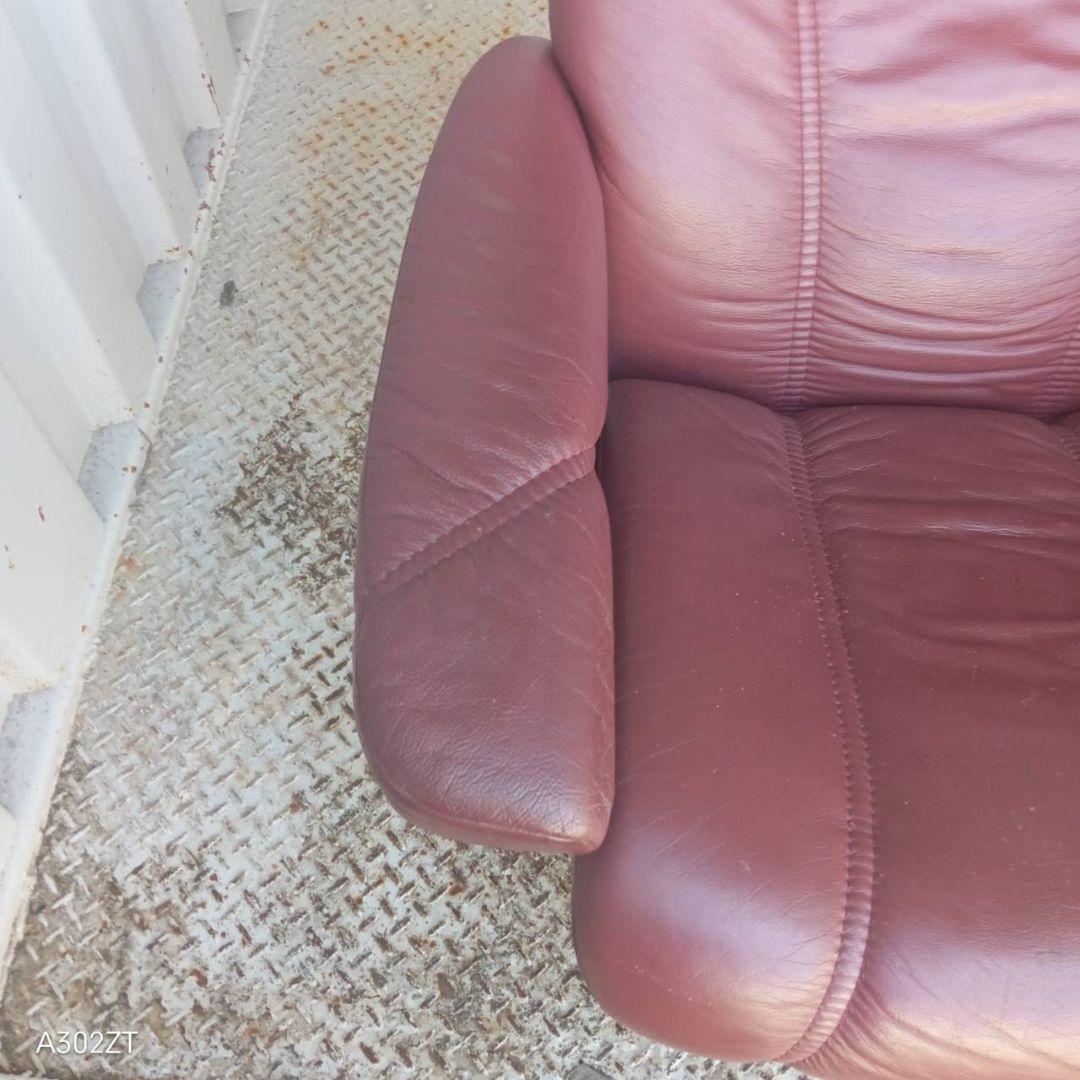 送料設置無料　別荘保管品　エコーネス　ストレスレスチェア