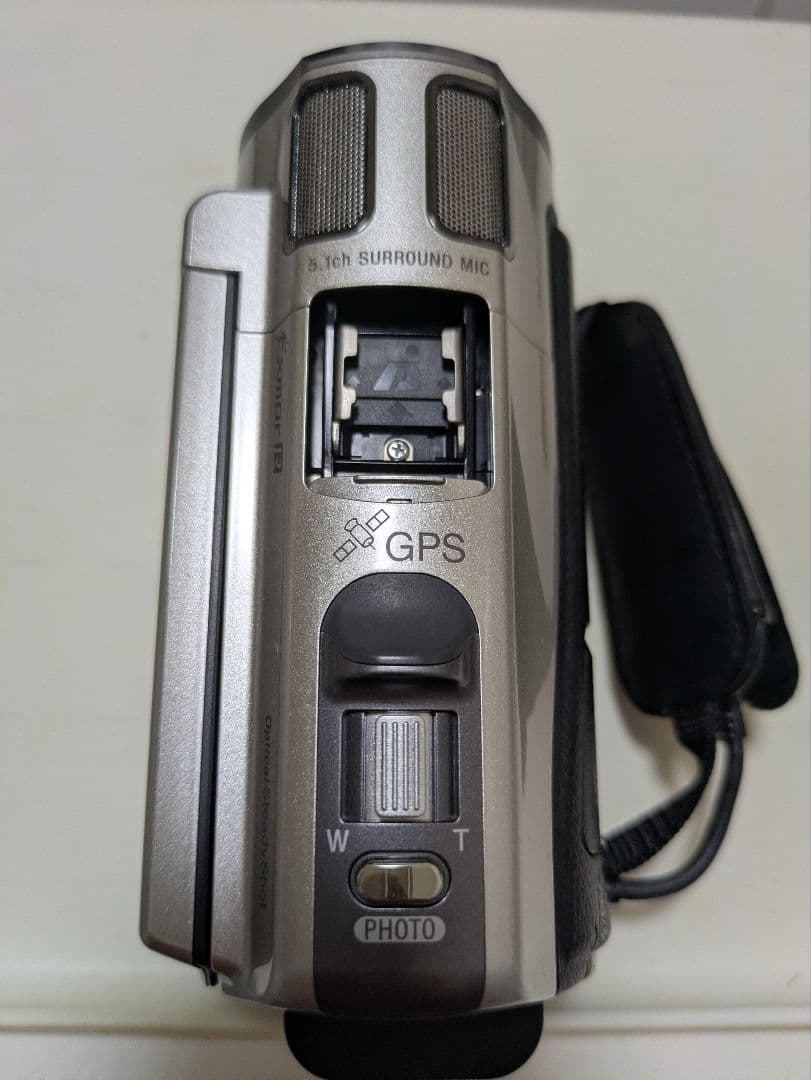 ソニー ビデオカメラ HDR-CX560V ハンディカム　シャンパンシルバー