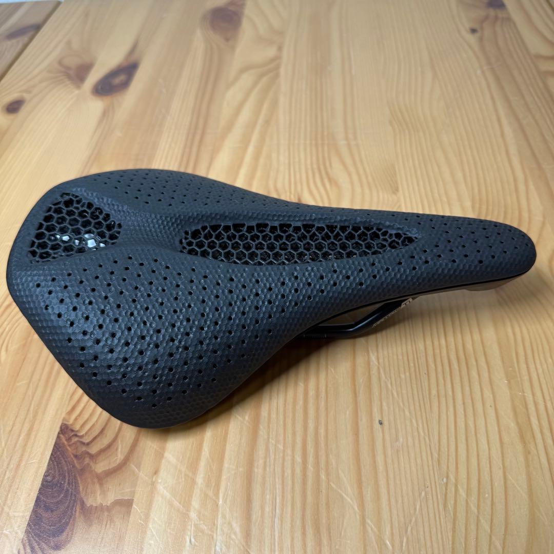 未使用品SPECIALIZED POWER PRO MIRRORサドル