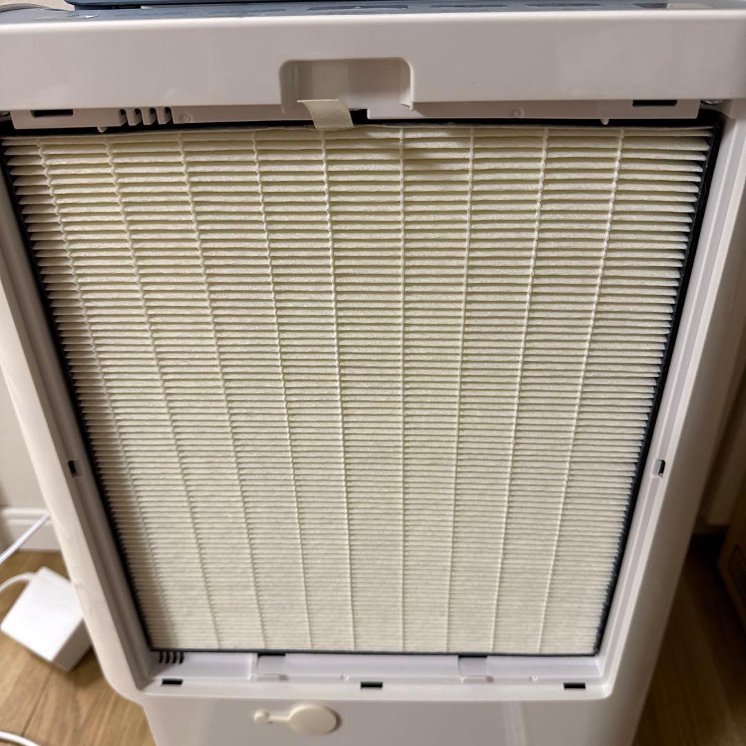 SHARP 除湿機 CV-EF120-W 2015年製