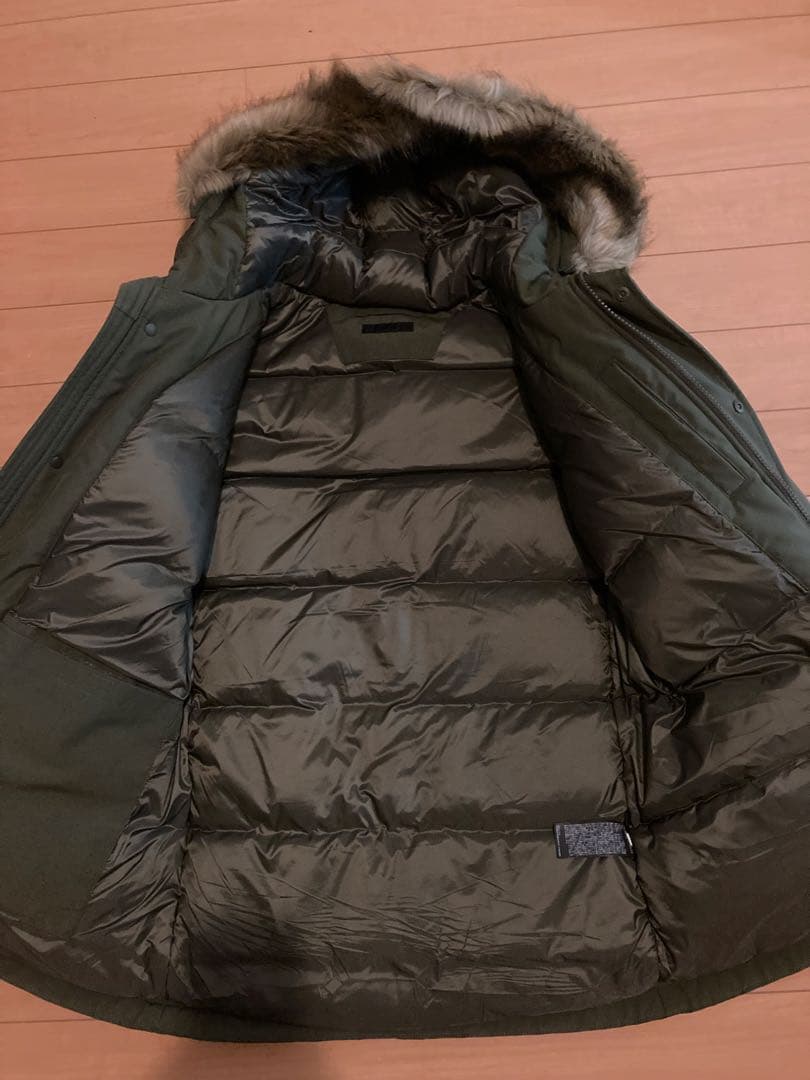 UNIQLO ウルトラウォームハイブリッドダウンコート