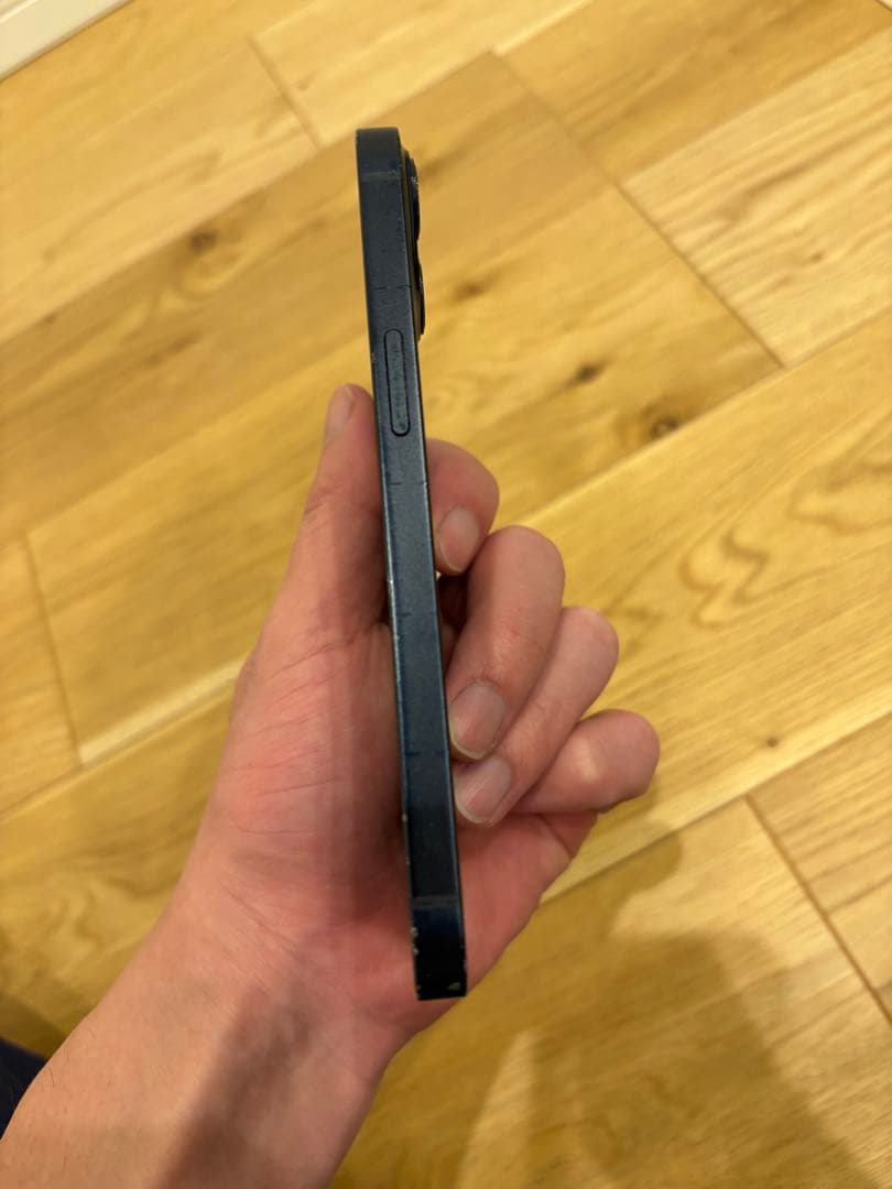 Apple iPhone 13 ブラック 本体