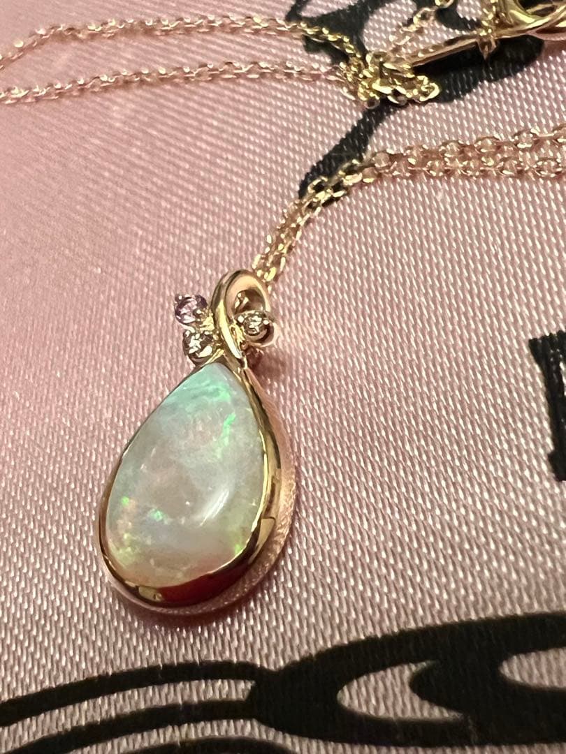 【美品】4°C 10kオパールゴールドネックレス　本日だけのバレンタイン価格