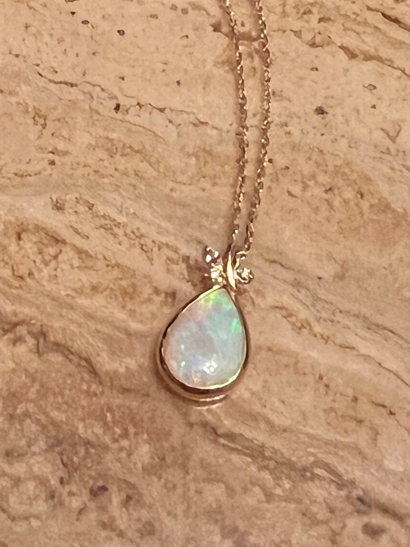 【美品】4°C 10kオパールゴールドネックレス　本日だけのバレンタイン価格