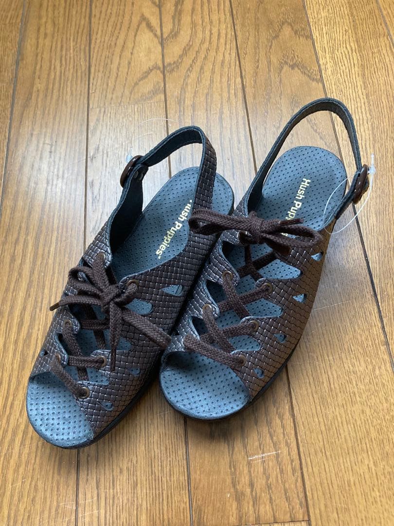 新品ハッシュパピー 定番編み込み サンダル　M