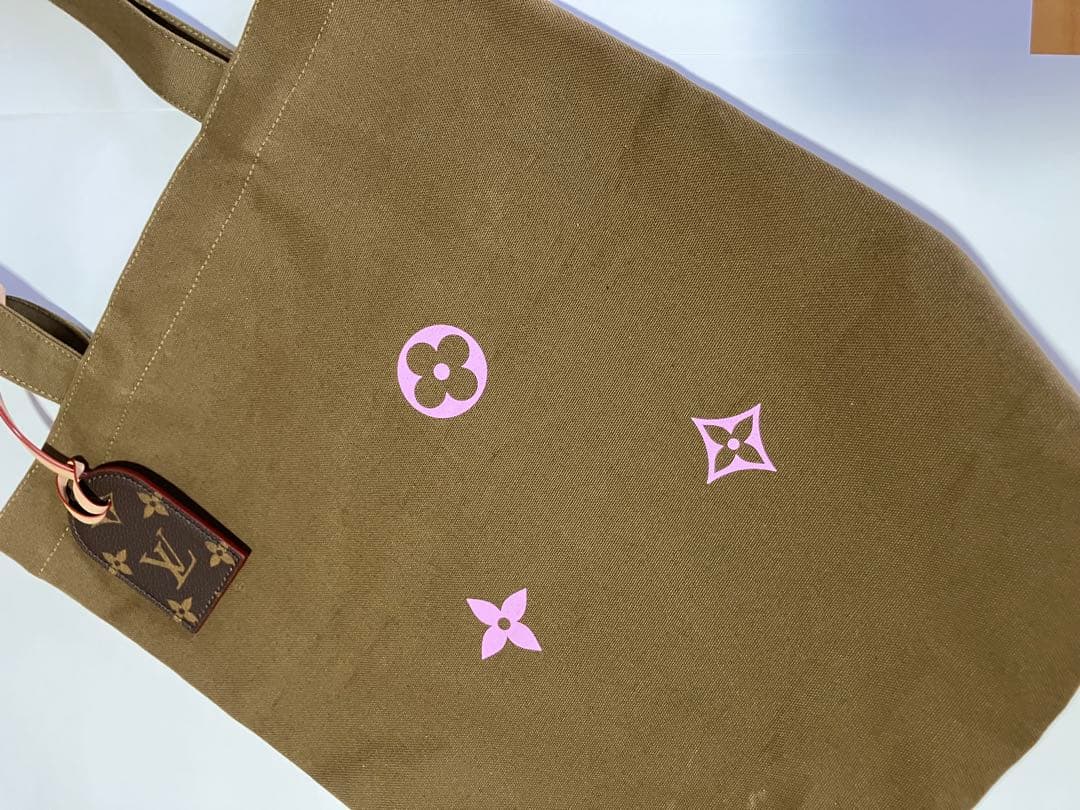 Louis Vuitton ノベリティー　トートバック