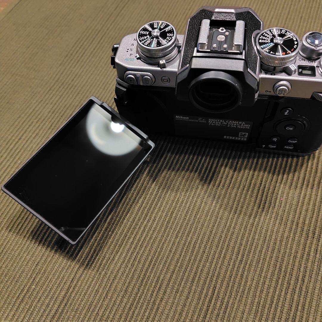 Nikon Z fc 16-50 VR レンズキット シルバー