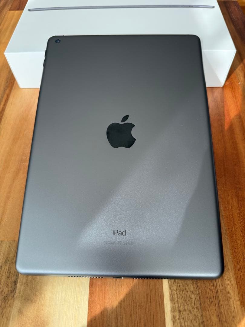 iPad 第9世代 64GB Wi-Fi 美品 箱・付属品未使用／初期化済