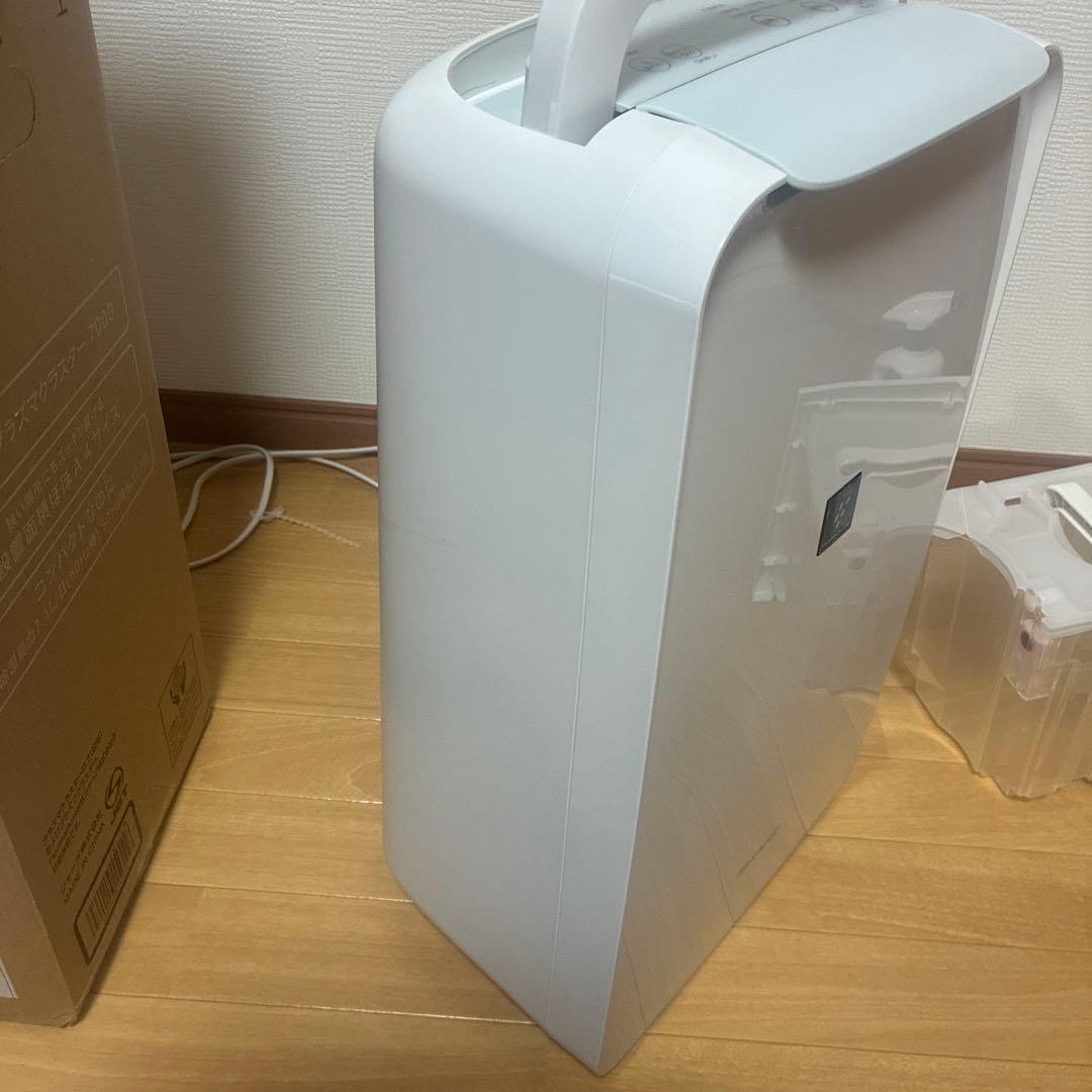 シャープ　衣類乾燥機除湿機 ホワイト CV-L71-W