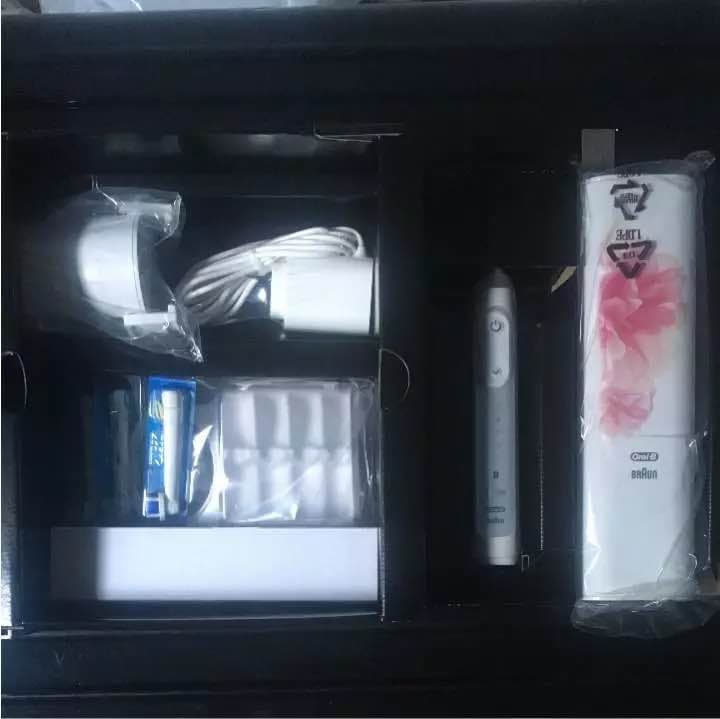 電動歯ブラシ BRAUN Oral-B Genius 9000