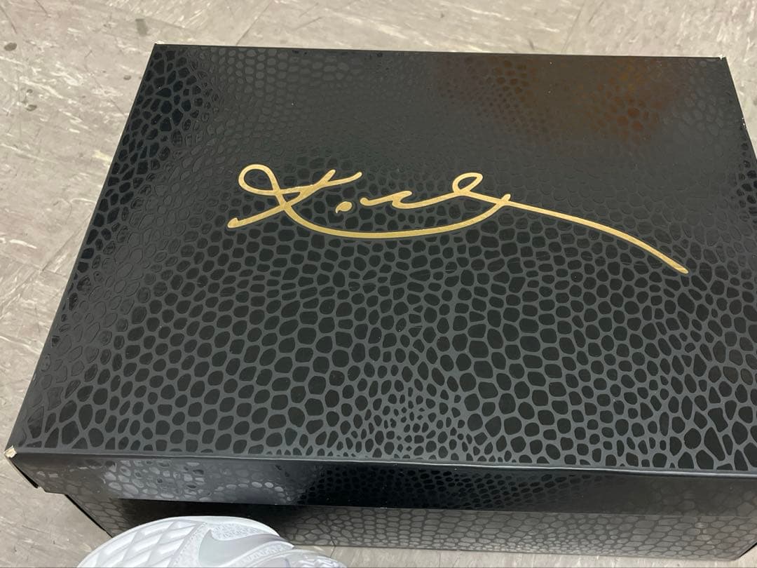 KOBE Ⅲ PROTRO 30cm バスケットボールシューズ