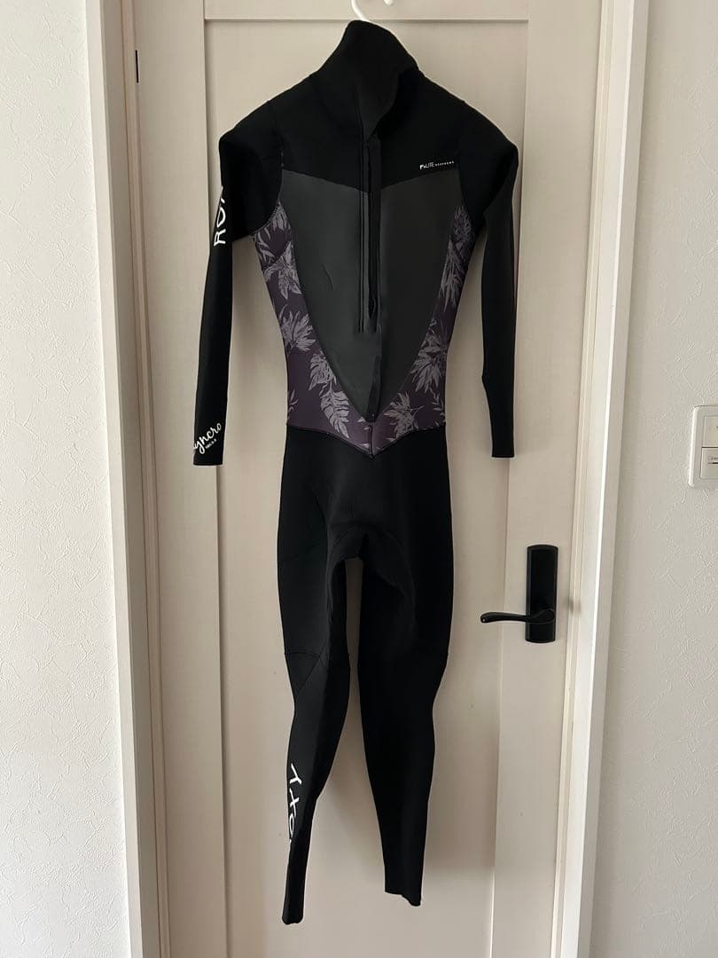 大幅値下げ!! ROXY ウェットスーツ　 M