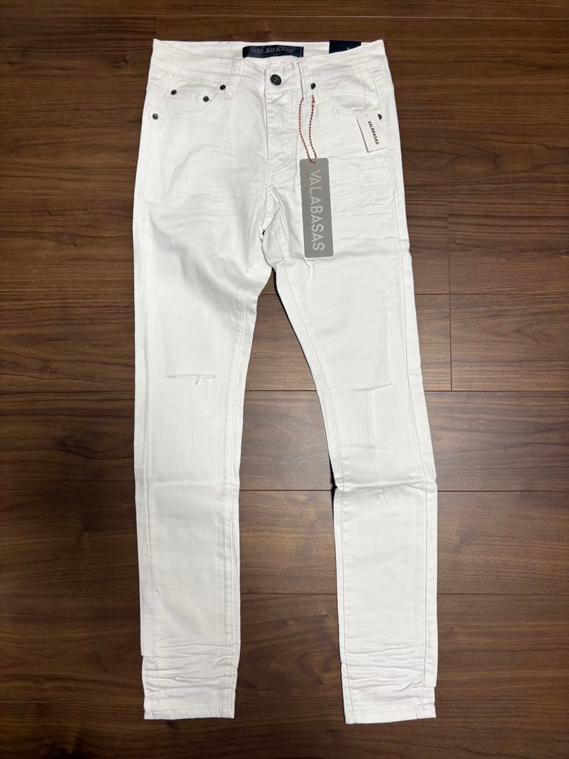【新品】 VALABASAS スキニー ホワイト サイズ30